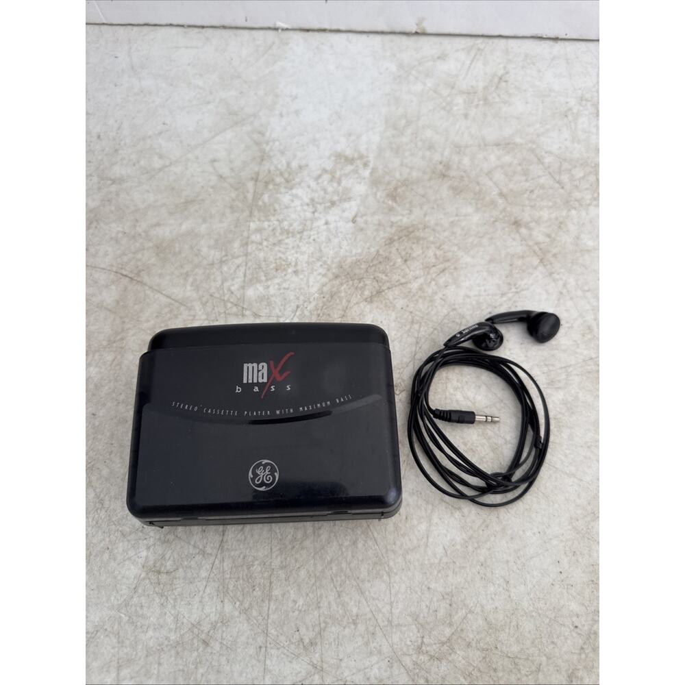 GE Personal Portable AM/FM Radio Casette Player 3-5468A Max Bass Tested Works